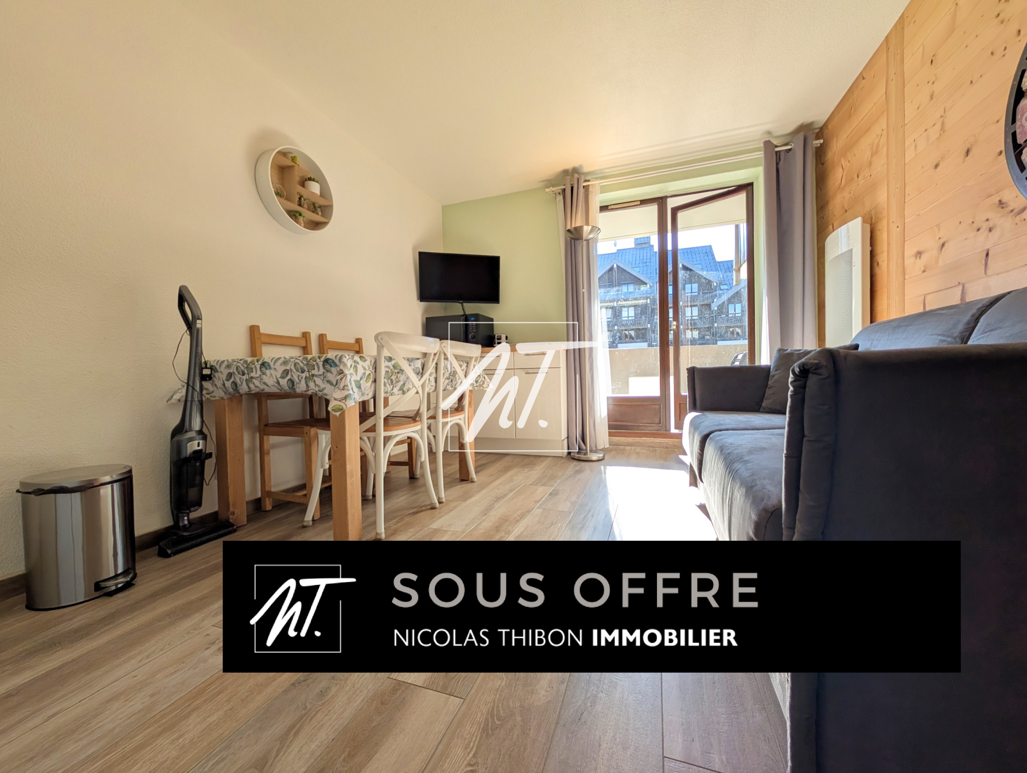 Studio rénové en totalité au centre de Samoëns