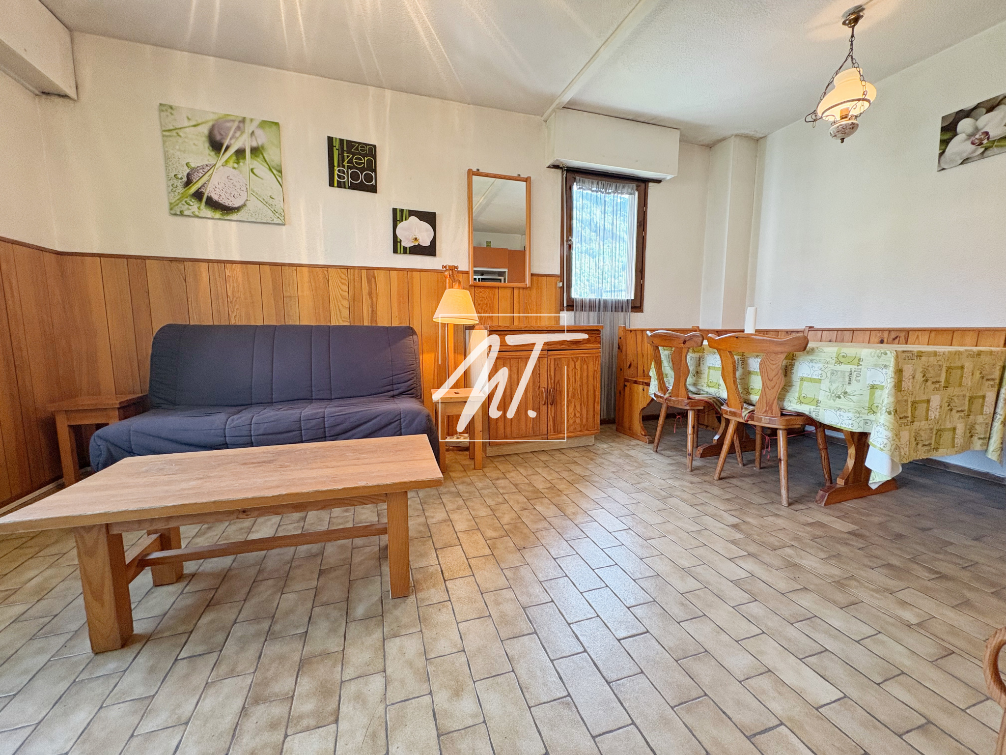 Charmant T2 en plein centre avec balcon, garage et cave   Idéal été/hiver !
