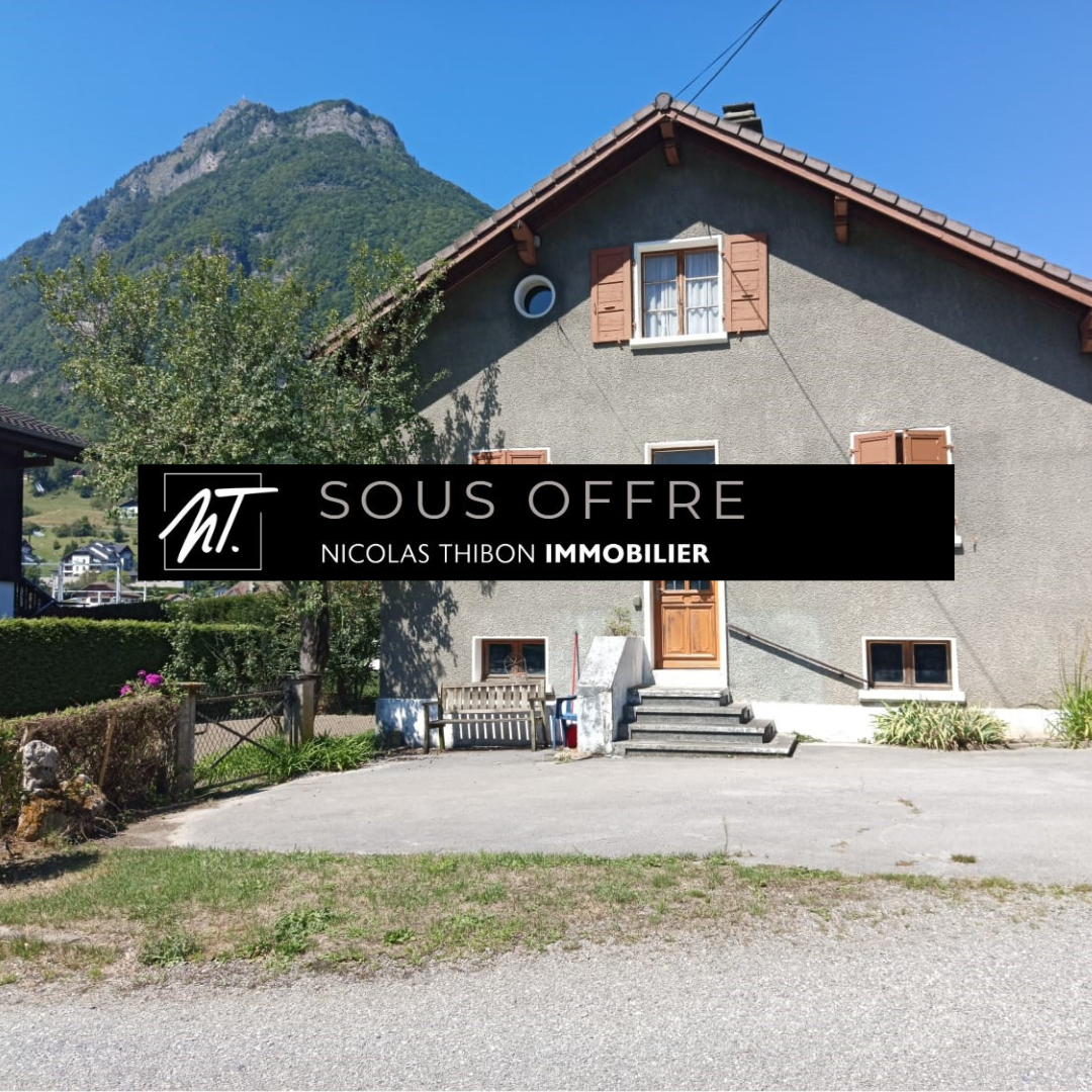 Maison à fort potentiel   Projet de rénovation à Taninges