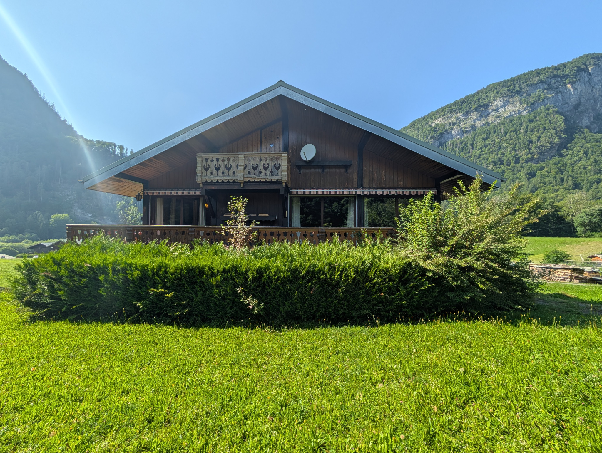 Grand chalet familial à vendre à Sixt-Fer-à-Cheval   146 m2 habitables sur 3 niveaux