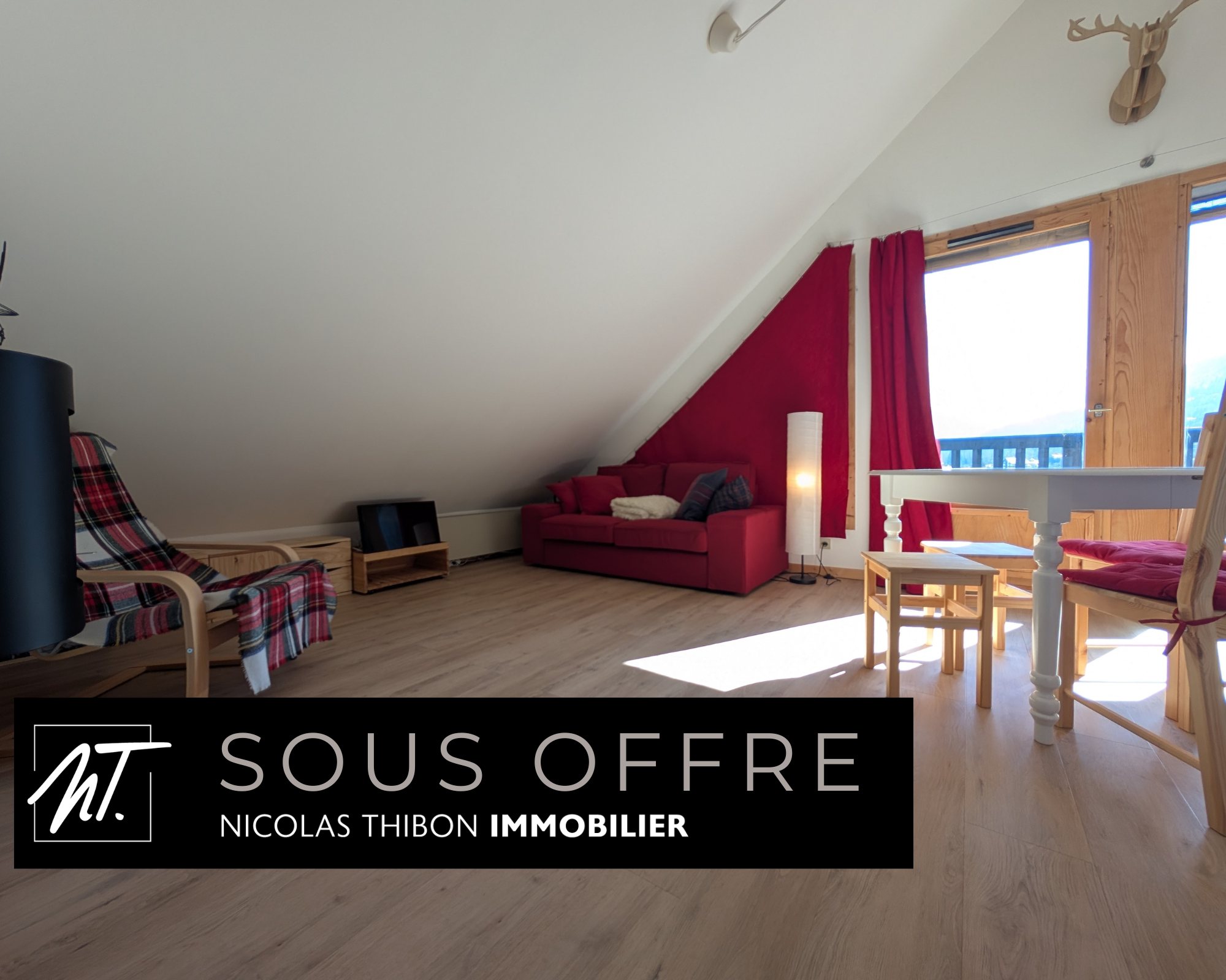 Dernier étage lumineux au coeur de Morillon