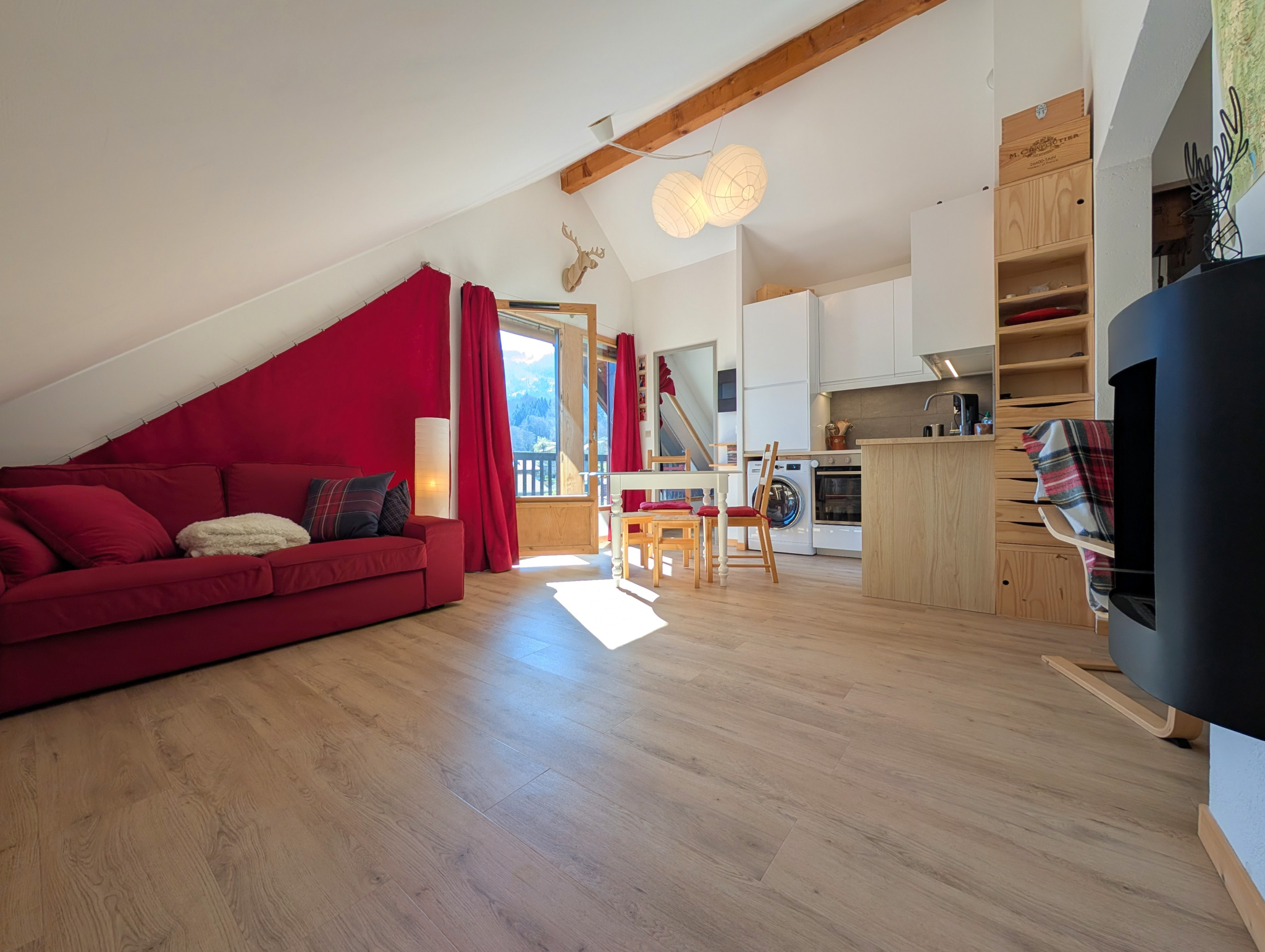 Dernier étage lumineux au coeur de Morillon