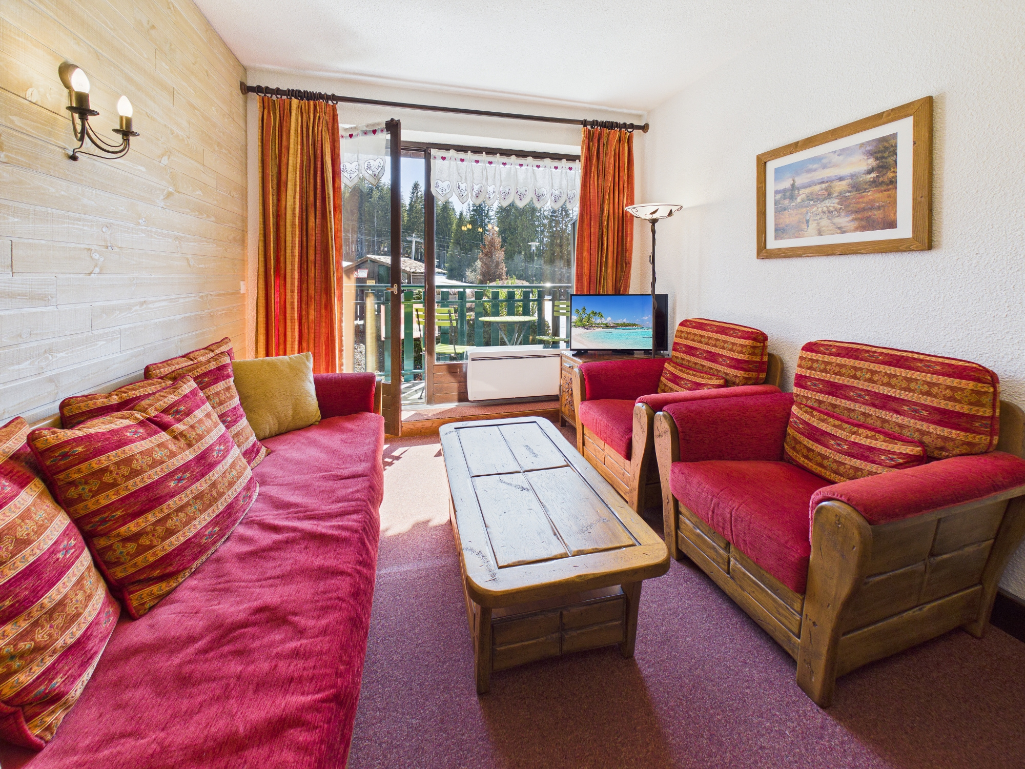 APPARTEMENT A VENDRE - SKIS AUX PIEDS EXPOSITION SUD OUEST